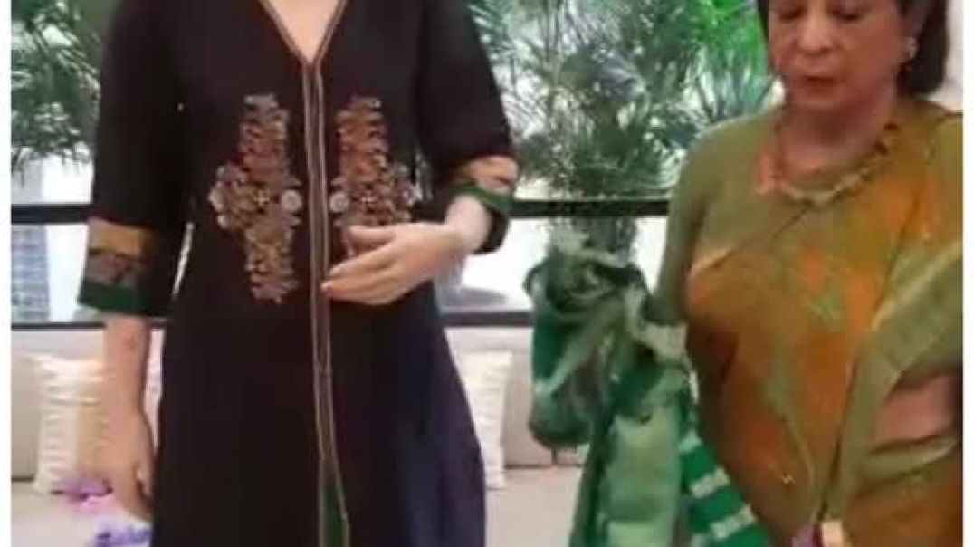 ⁣Style No 41- Drape A Saree on Indian Kurta- Kalpana Shah Sari Drapes