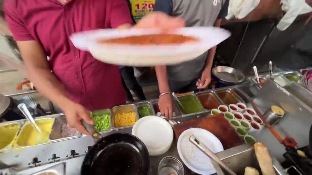 The Moonglet Master of Delhi _ Hawa Hawai Moonglet _ Indian Street Food