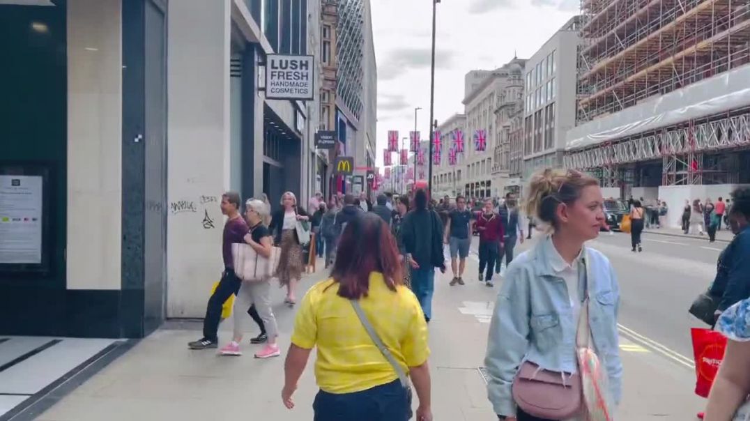 ⁣London City Tour _ Oxford Street 4k Virtual Walking Tour Around The City _ London Summer Walk 2022