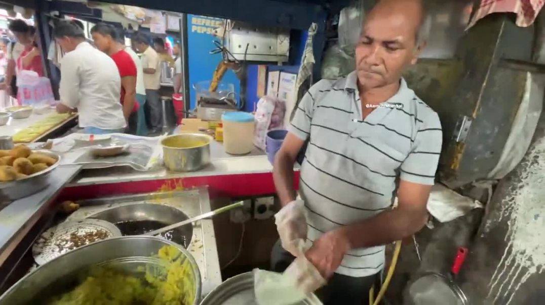 Mumbai Most Popular Vadapav Stall _ Anand Vadapav _ Indian Street Food