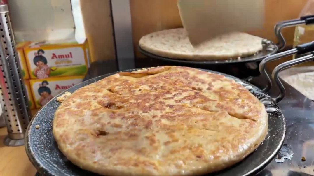 Mumbai Biggest Aloo Paratha _ Indian Street Food