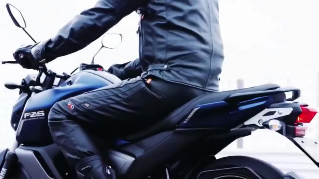 ⁣2022 Yamaha FZ, FZS Deluxe New Model Launched New Features !! Colors & Price ! All Details
