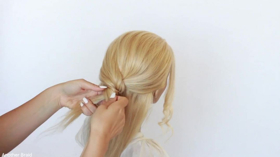 Easy Updo for Short to Medium Hair