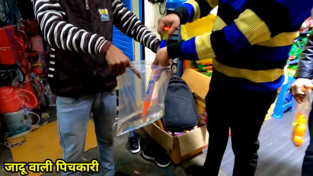 ⁣मात्र ₹2 में होली के रंग, गुलाल, पिचकारी सबसे सस्ता _ Holi Item Wholesale Market Sadar Bazar Delhi