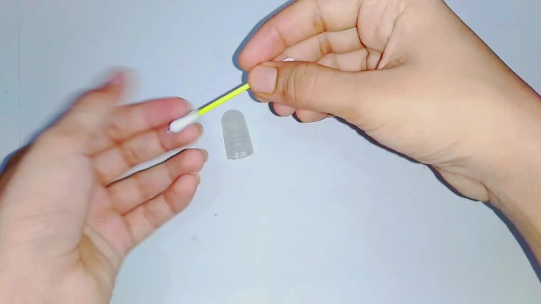 DIY Lip Gloss container with lip gloss_How to Make capsule Lip gloss container at Home