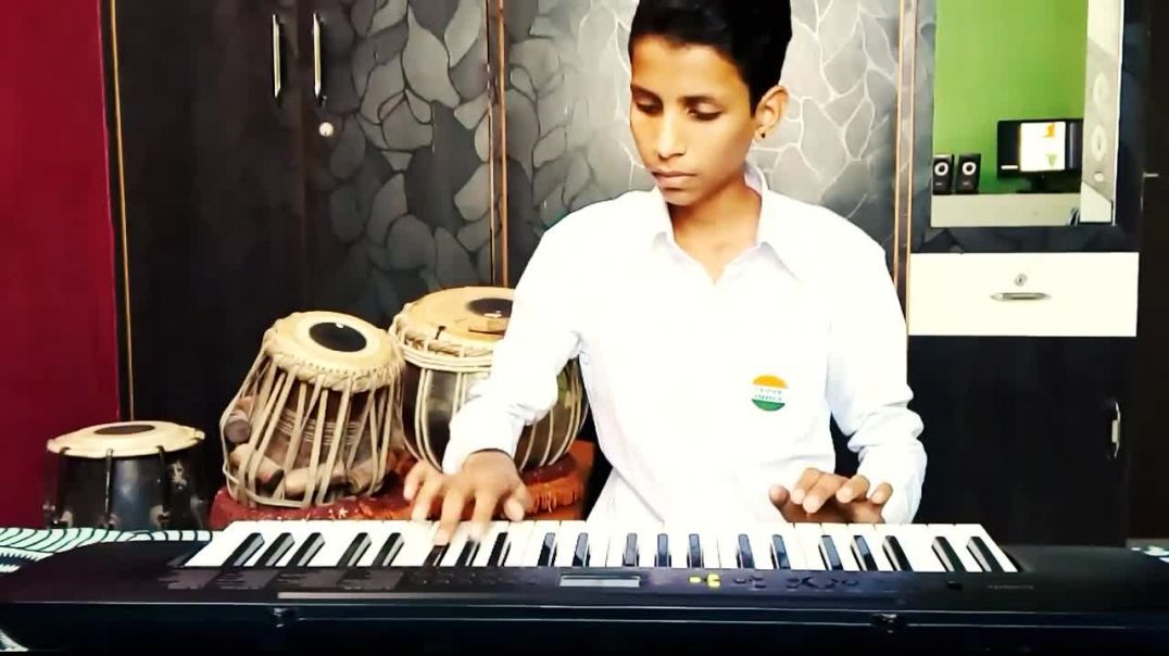 ⁣Aao Bachcho Tumhe Dikhaye Republic Day Special 🇮🇳 - Instrumental - Piano Cover - The Kamlesh(1)