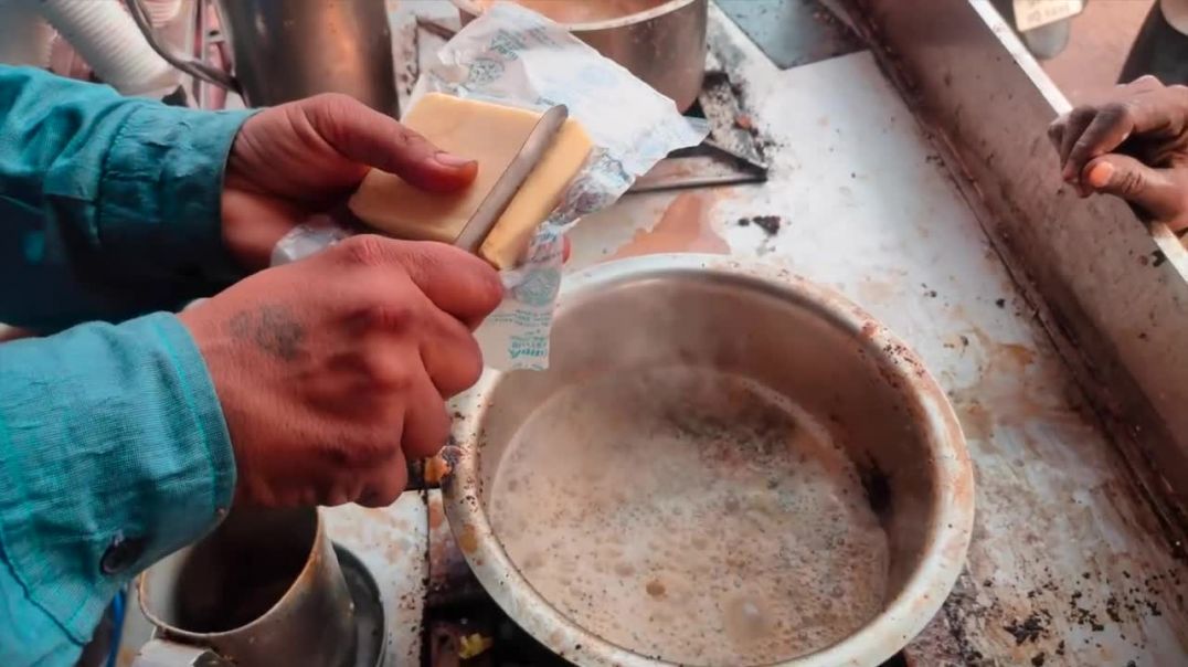 ⁣India First BUTTER TEA _ 100 Grams Butter wali Chai _ Indian Street Food