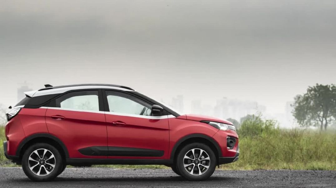⁣Choice आपकी - 3 कंपनियों की Same कीमत वाली गाड़ी _ Maruti Vs Hyundai Vs Tata