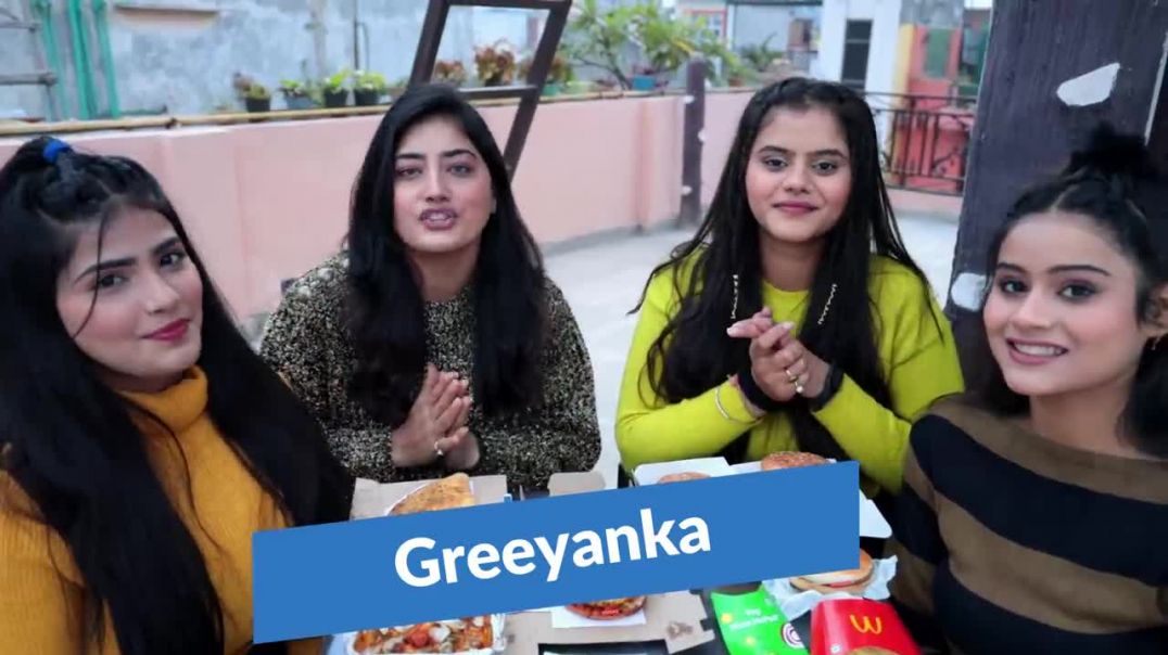 ⁣Paneer Tikka Masala Pasta,Garlic Bread, McMaharaja, McVeggie, Pineapple Bowl, Pizza Burger Challenge