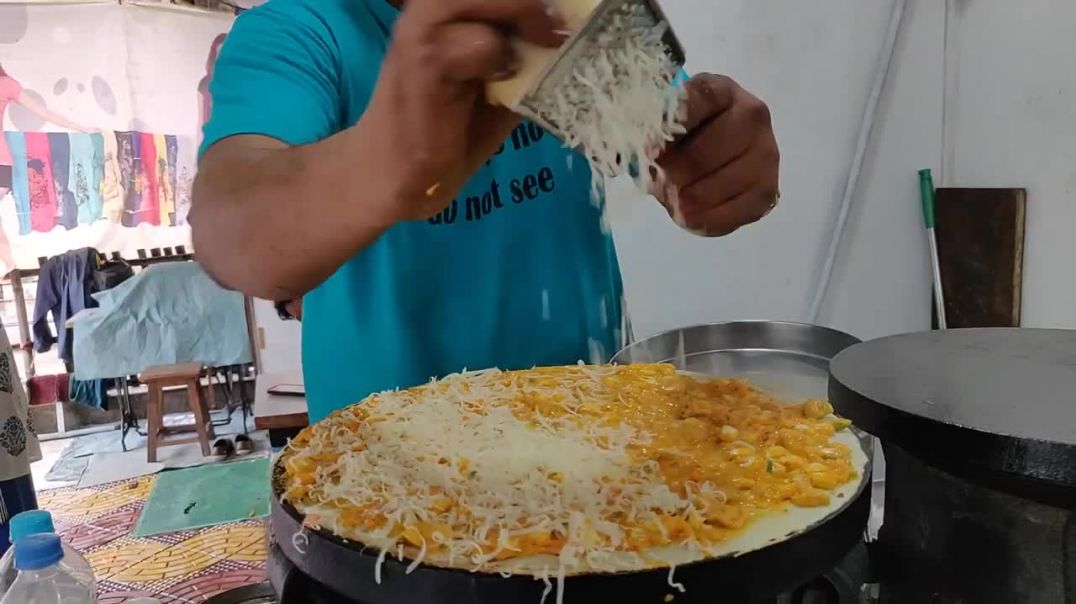 ⁣Mexican Fusion Dosa with Loads of Cheese _ Indian Street Food