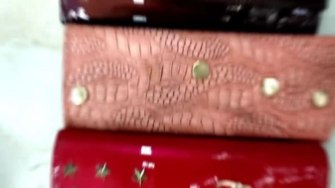 Ladies Purse Wholesale market !! लेडीज पर्स का मार्किट  !! Sadar Bazar Delhi !! (1)