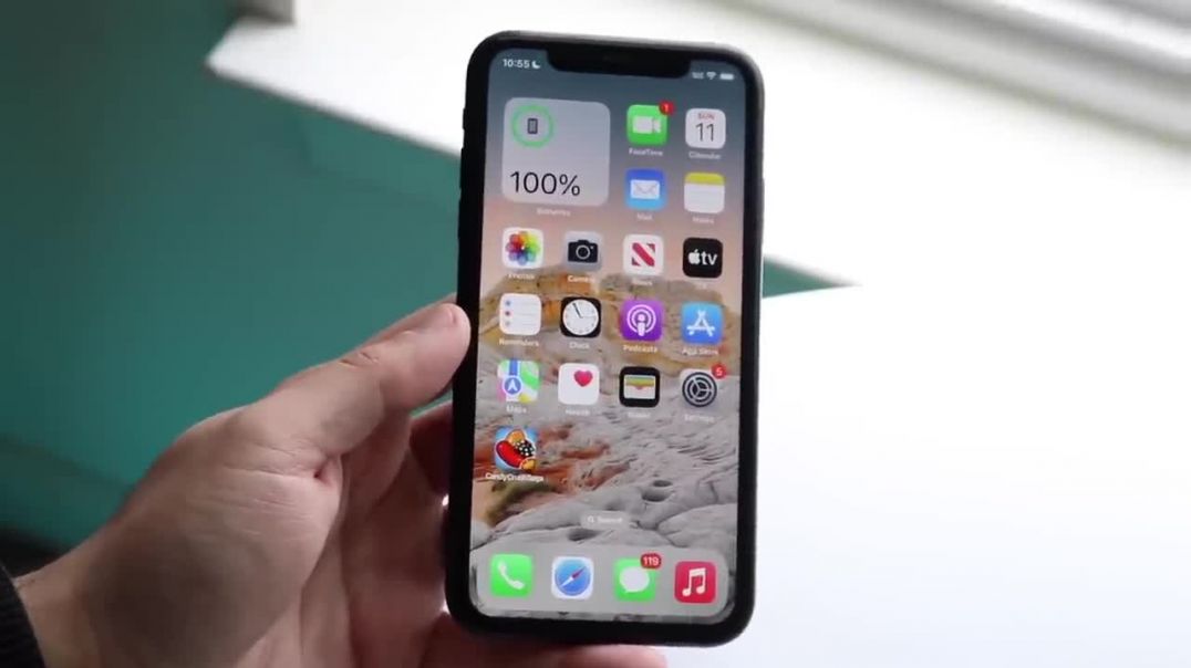 iOS 16 OFFICIAL On iPhone XR! (Review)