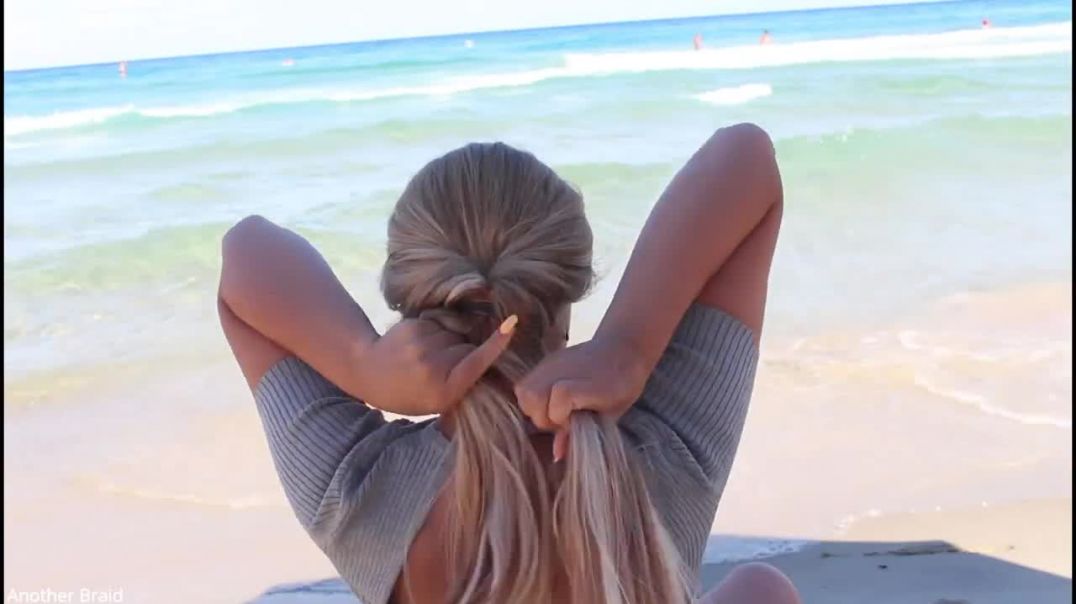 ⁣Beach Hairstyle
