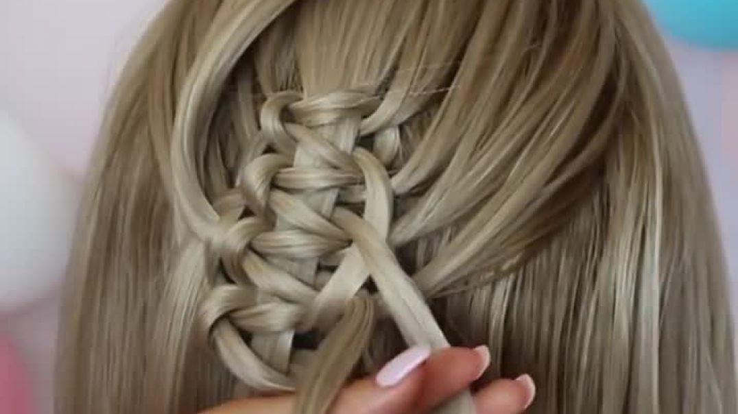 ⁣😱 Macrame braid the EASY Way! 😱 Super simple perfect for long, medium &  shoulder length hair