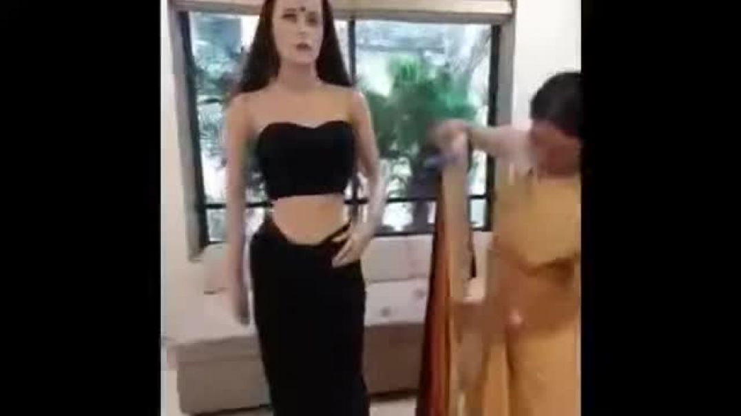 Style No 38 - How To Wear A Saree For A Cocktail