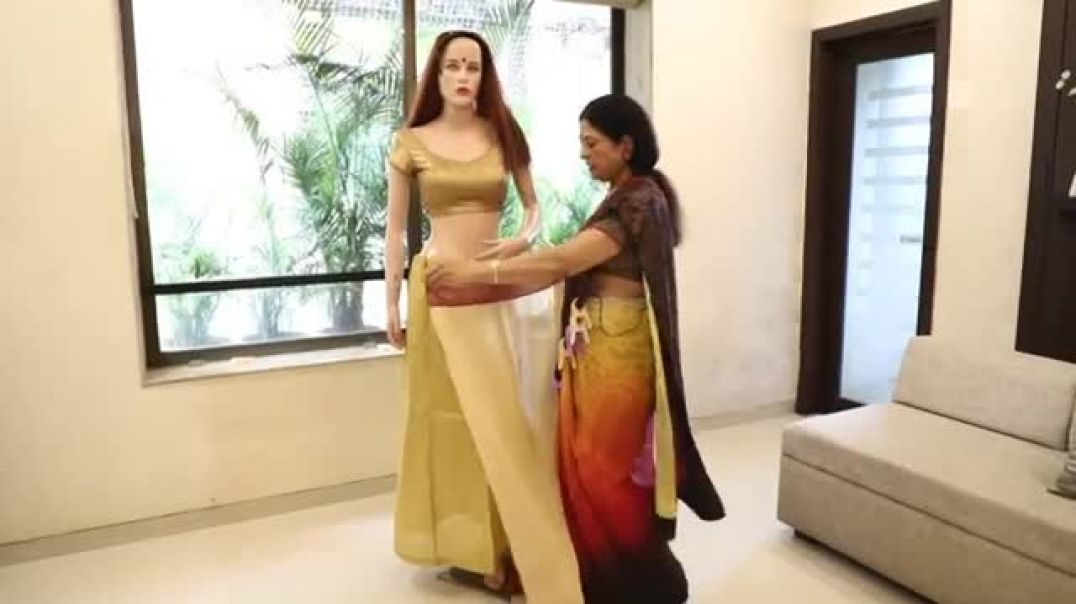 Style No 71 - Bengali Saree Drape - Square Pallu -