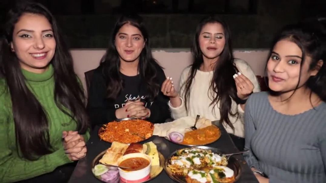 ⁣Masala Chaap, Rumali Roti, Papri Chaat, Aloo Tikki, Noodles, Pav Bhaji and Dhokla Eating Challenge