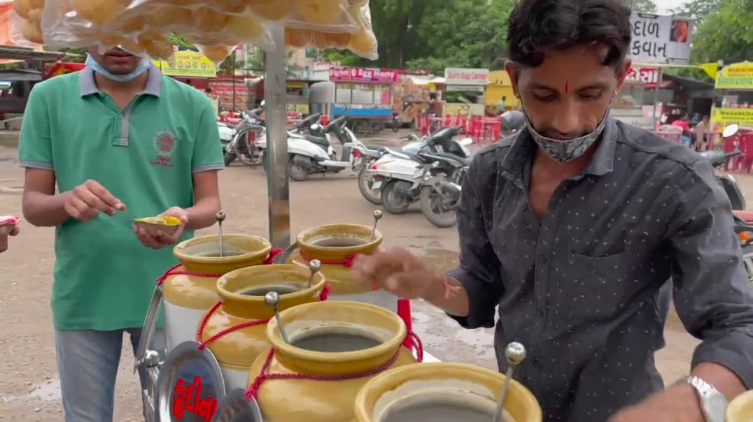 ⁣Man Serving Pani Puri in Unique Style _ Indian Street Food