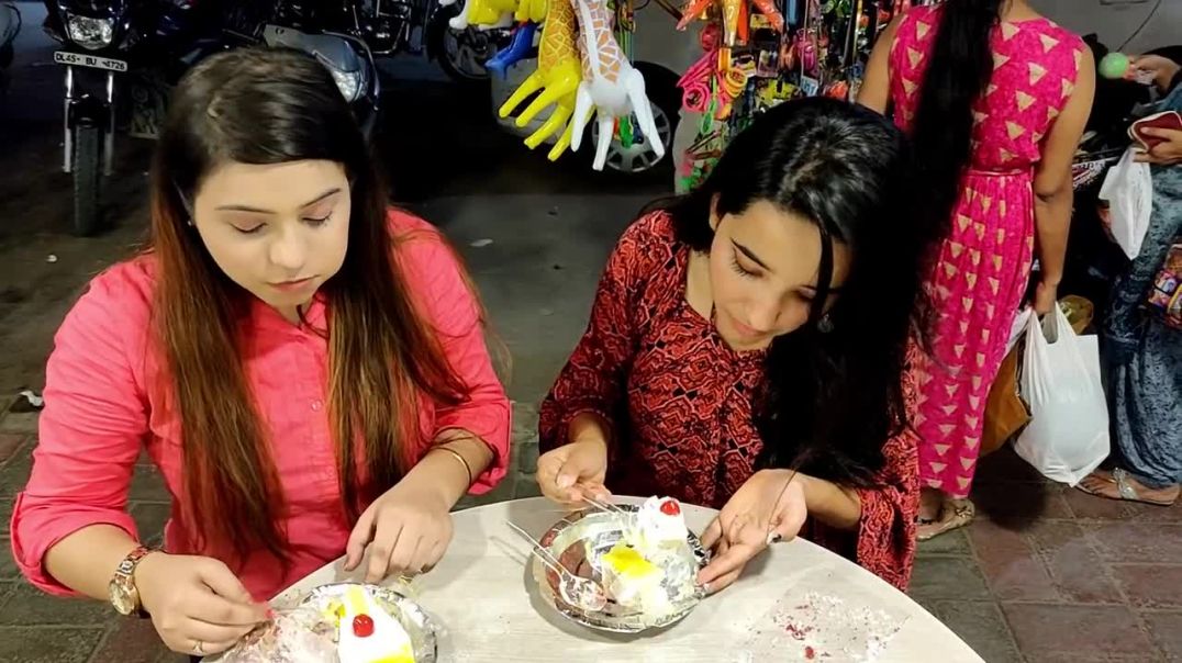 Pastry Eating Challenge Yummiest Pastry Eating Competition Himmi Styles