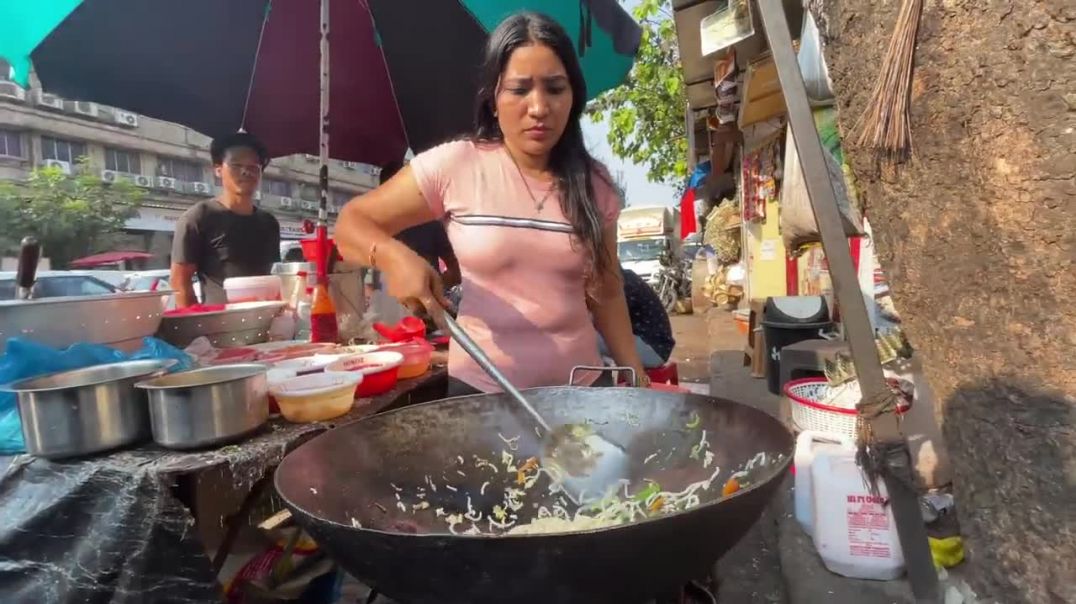 ⁣Pinky Didi From Mumbai Makes Delicious Noodles _ Indian Street Food