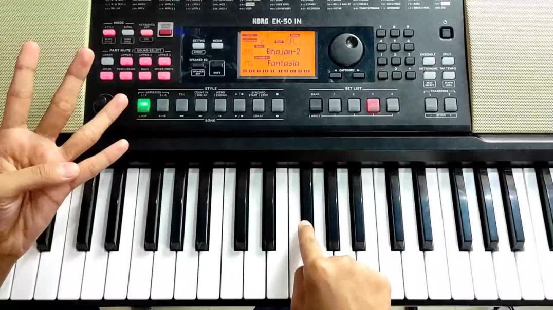 ⁣Aankh Hai Bhari Bhari - हिट गाने को आसानी से पियानो पर सीखें Easy Piano Lesson आँख है भरी भरी