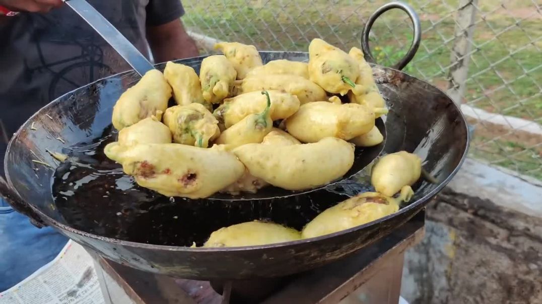 Rajasthani Mirchi Vada Making _ Stuffed Mirchi Pakora _ Indian Street Food