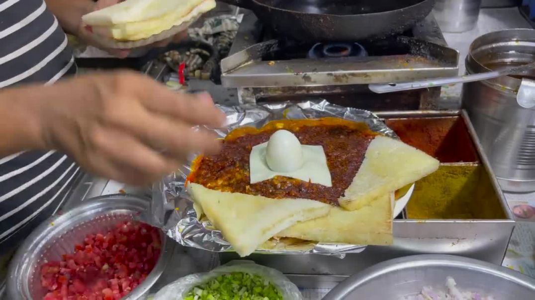 Most Artistic Omelet wala of Ahmedabad _ Indian Street Food