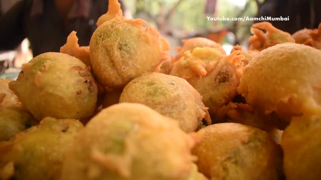 ⁣MASALA CHEESE Vada Pav _ Most Spicy Indian Burger _ Indian Street Food