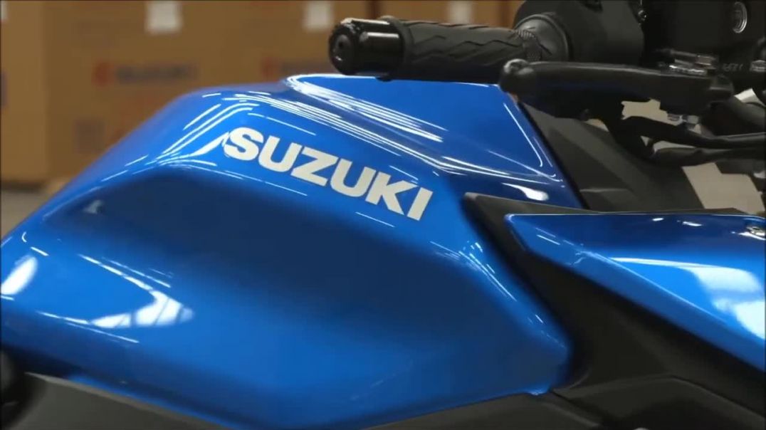 2021 Suzuki GSX-S1000 [ Walkaround ]