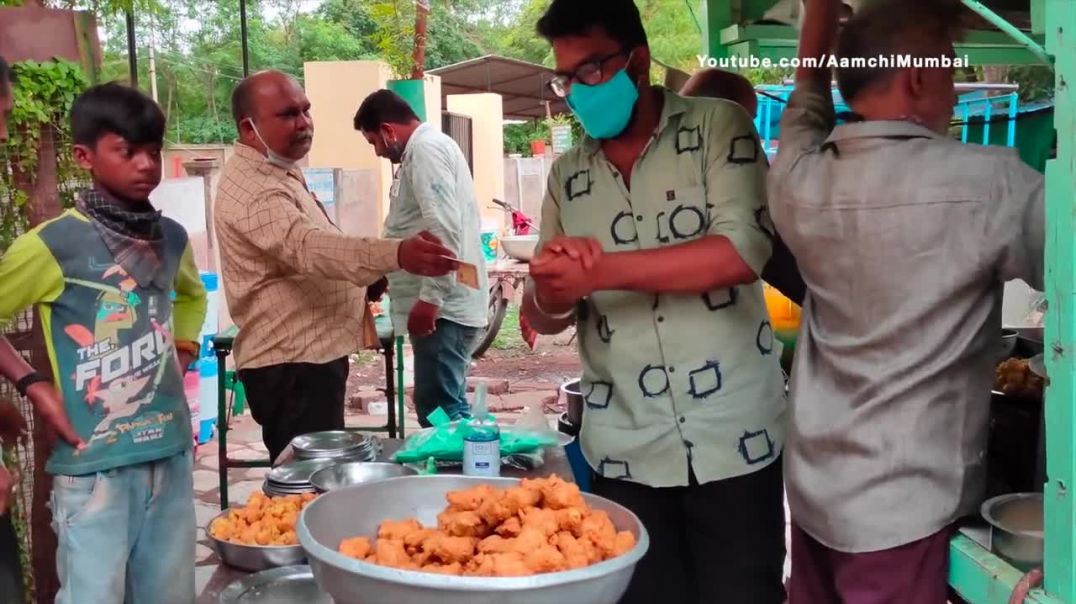 Most Hygienic Pakodawala _ Gujarat Popular Stuffed Mirchi Pakoda _ Indian Street Food