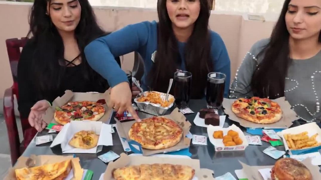 Pizza, Pasta Pizza, Paneer Tikka Pasta, Taco, Garlic Bread, Chocolate Brownie etc