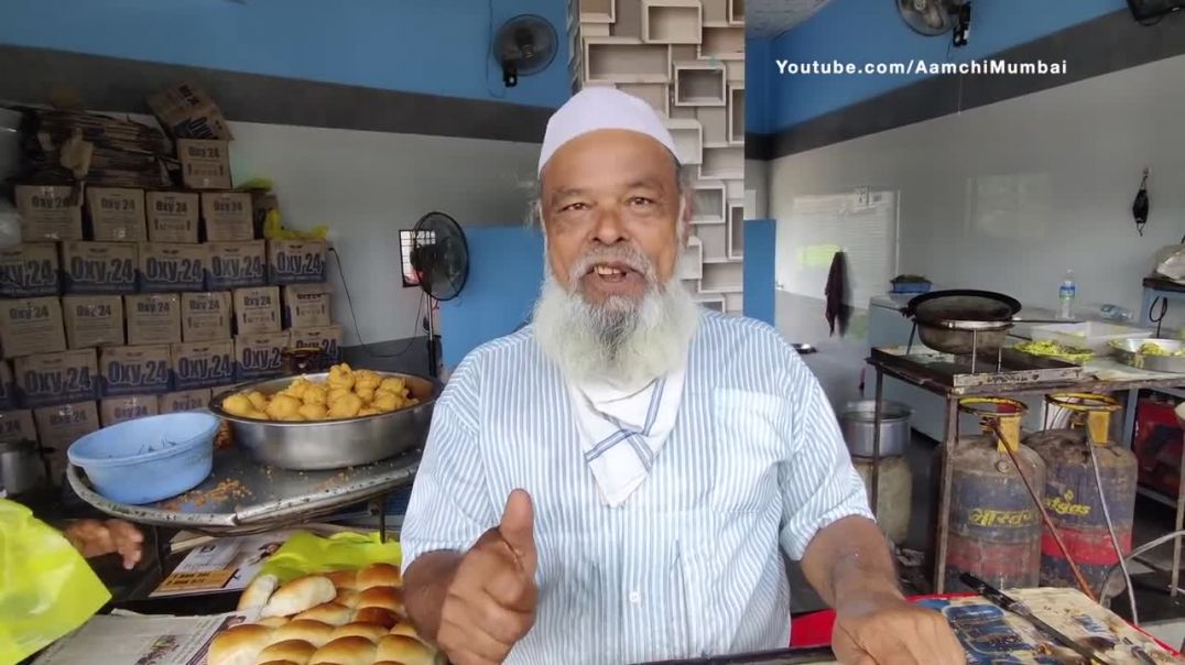 ⁣Famous Vadapav Wale ChaCha _ Salesmanship Skills of 67 Year Old Uncle _ Indian Street Food