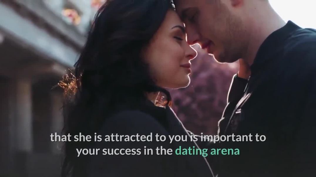 ⁣5 Body Language Signs That She Is Attracted To You - Dating Tips For Men