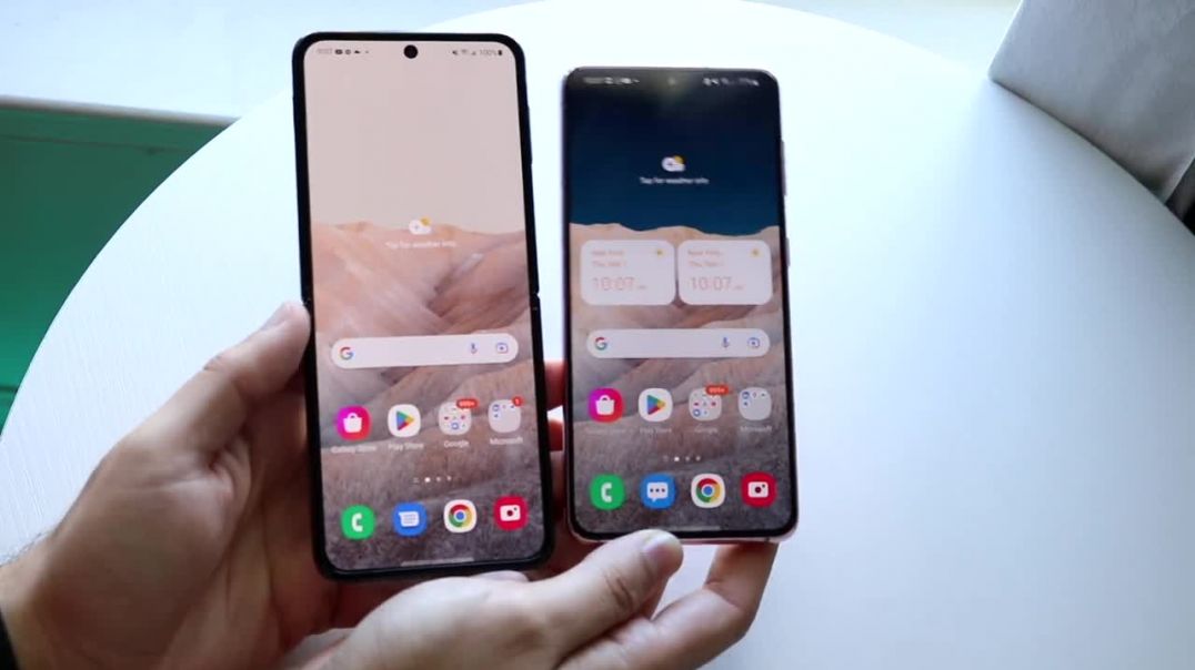 ⁣Samsung Galaxy Z Flip 4 Vs Samsung Galaxy S21! (Comparison) (Review)