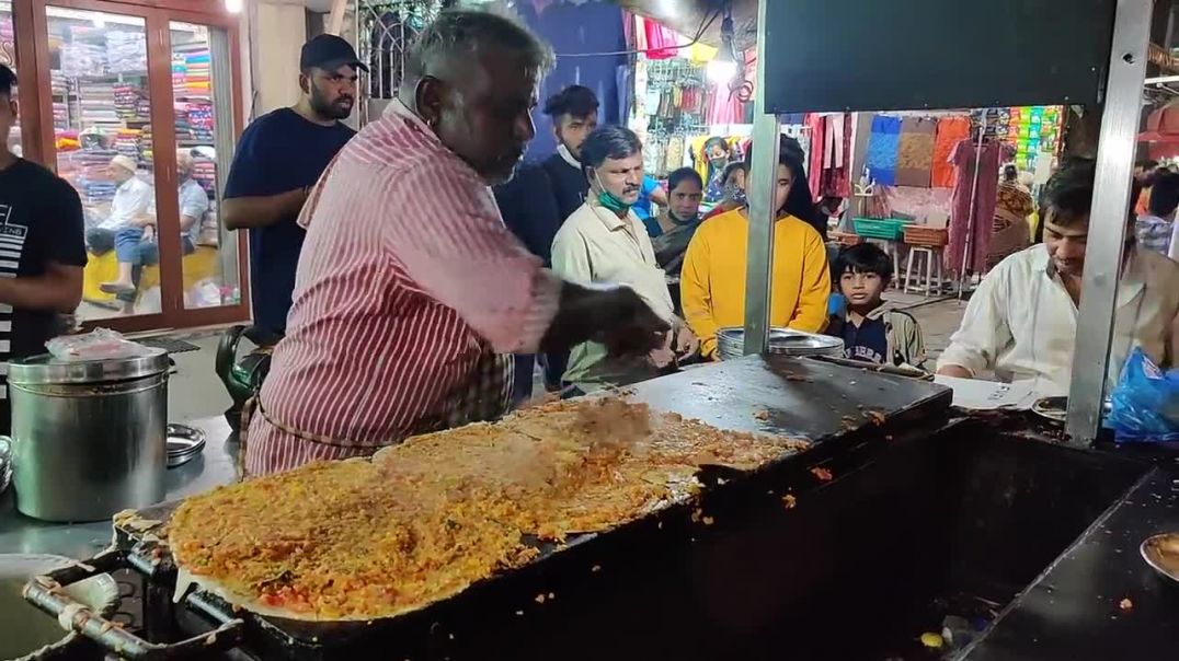 ⁣Mumbai Famous Rajnikant Style Dosa _ Muttu Dosa Corner _ Indian Street Food