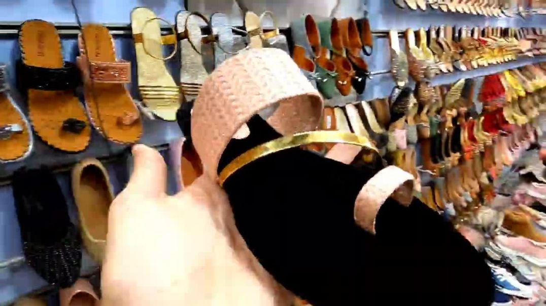 Brands Nike, Adidas, Air-Jordan, Puma Shoes _ First Copy Shoes In Delhi _ Delhi Shoes Market _