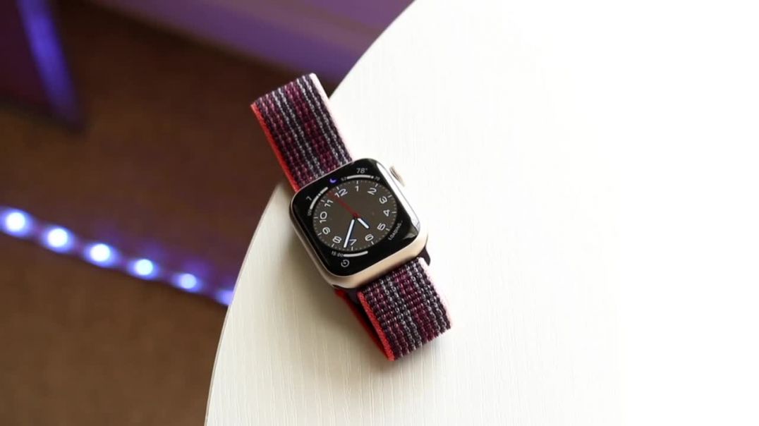 ⁣Apple Watch Series 8 Vs Apple Watch Series 6! (Comparison) (Review)
