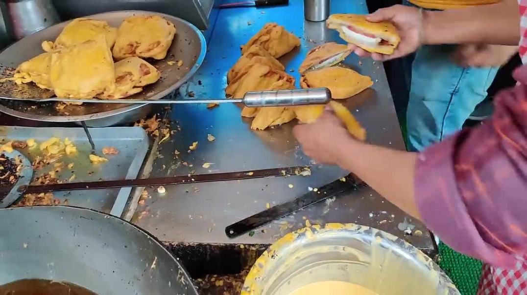 ⁣Most Loaded Paneer Bread Pakoda _ 40 Grams Paneer _ Indian Street Food