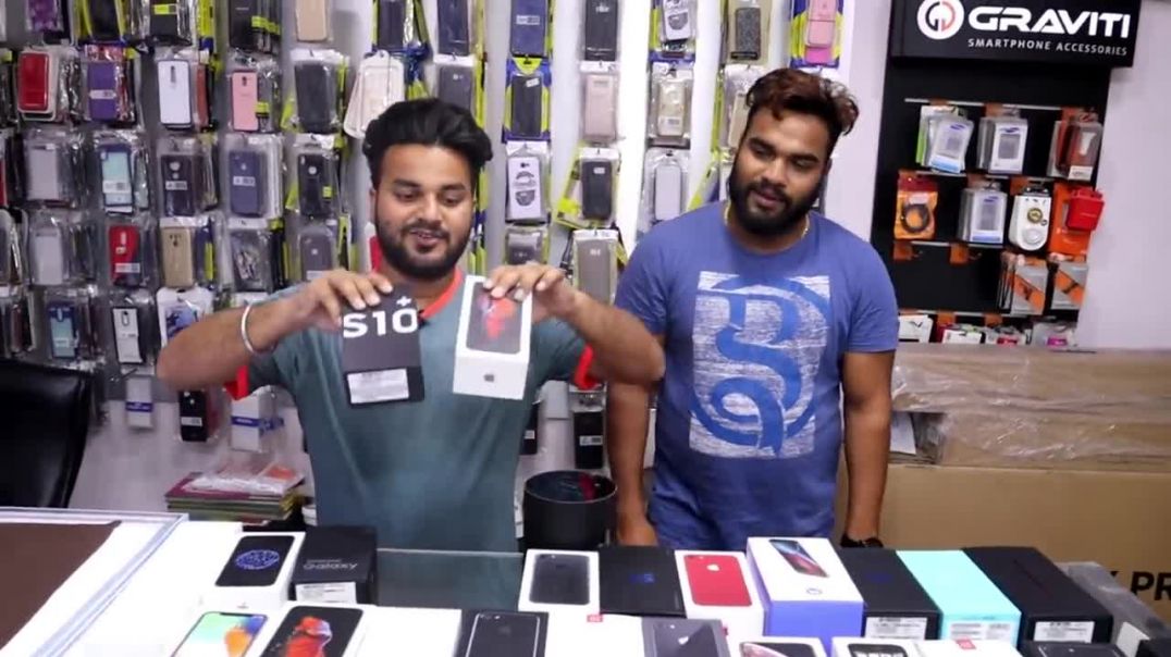 Mobile Market in Delhi _