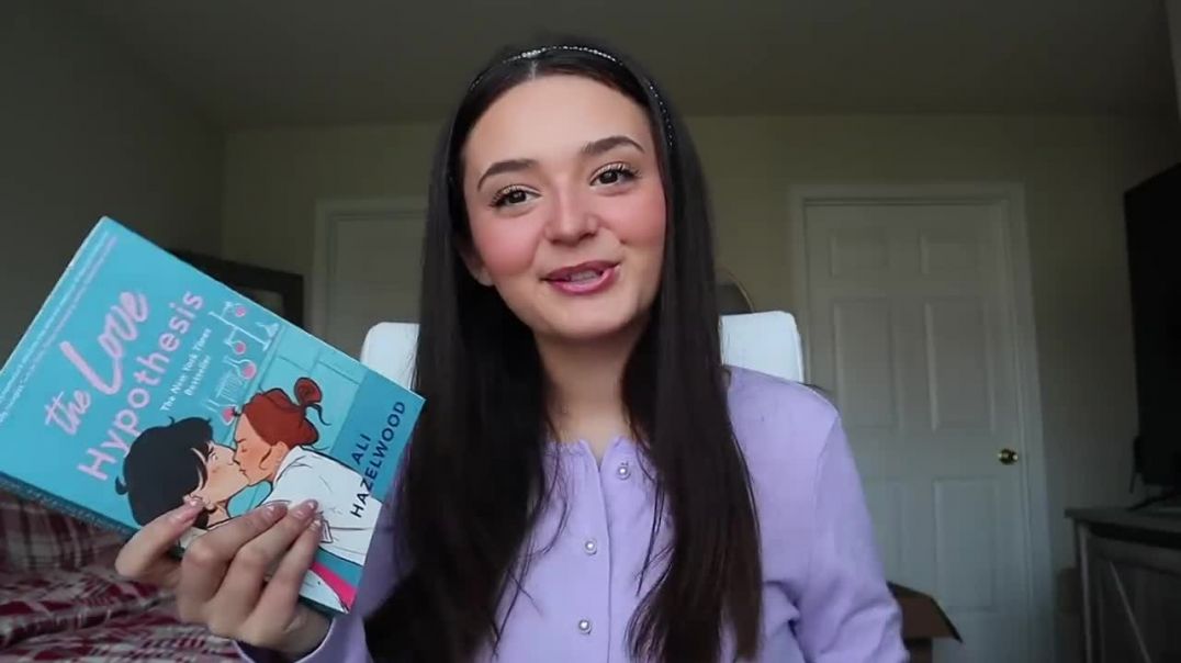 READING VLOG 🔬💕 finally reading “the love hypothesis” by ali hazelwood + review! _spoilers_