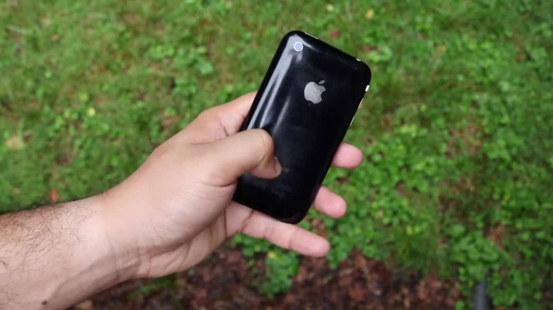 iPhone 3GS In 2022! (Review)