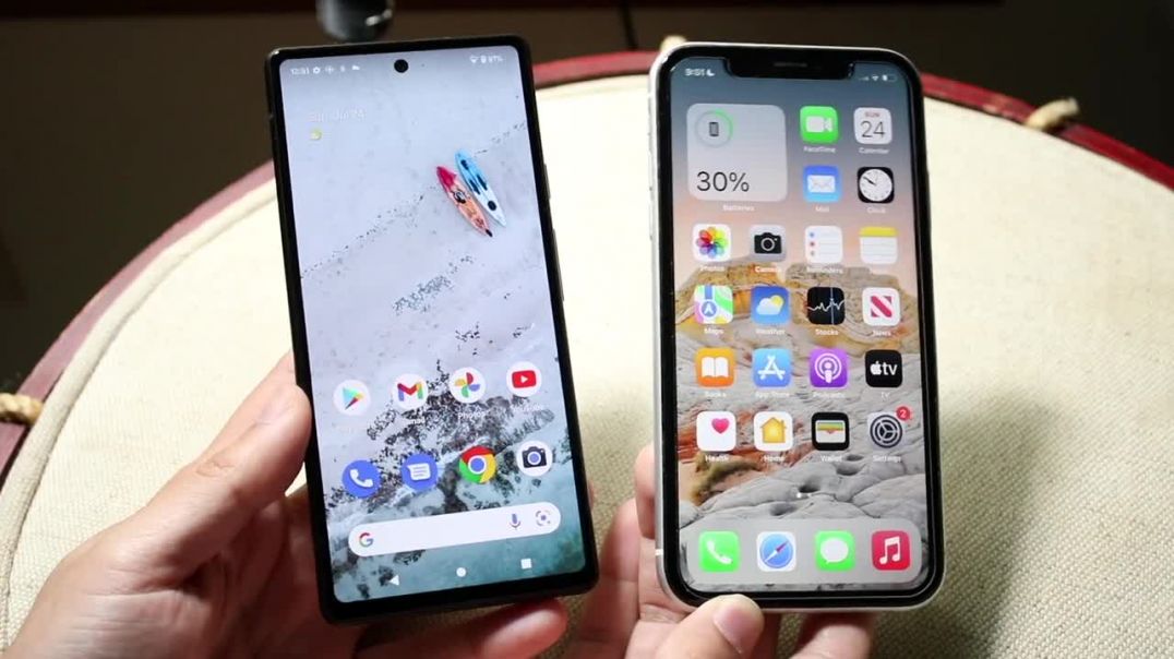 Google Pixel 6A Vs iPhone XR! (Comparison) (Review)