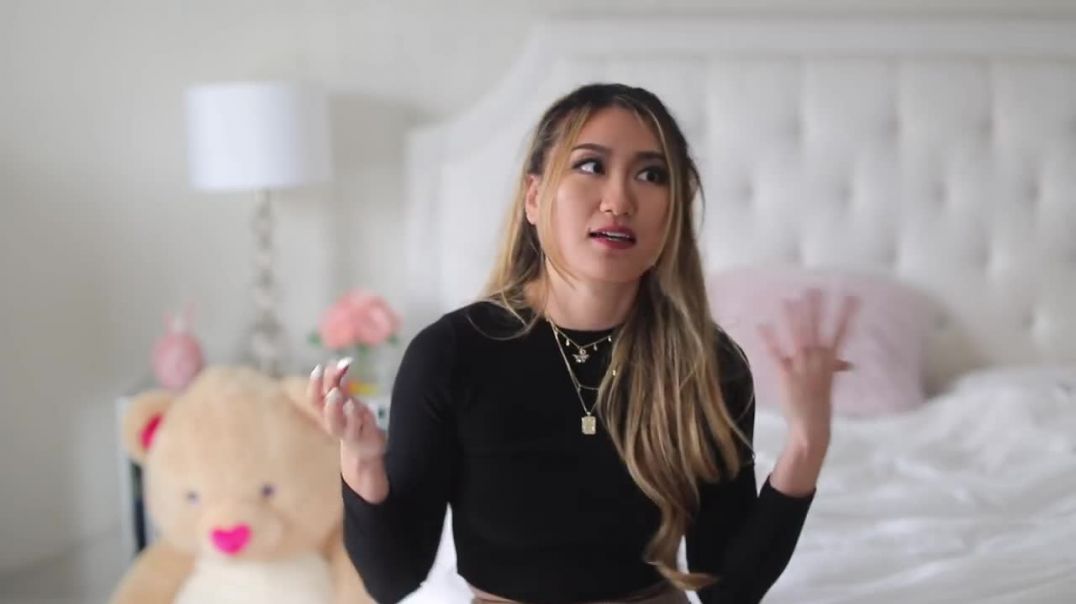 ⁣Reading  Responding To My Hate Comments On Instagram