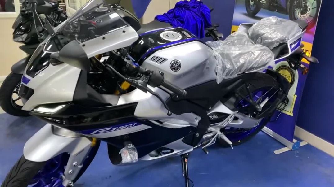 First Delivery of Yamaha R15M in Delhi