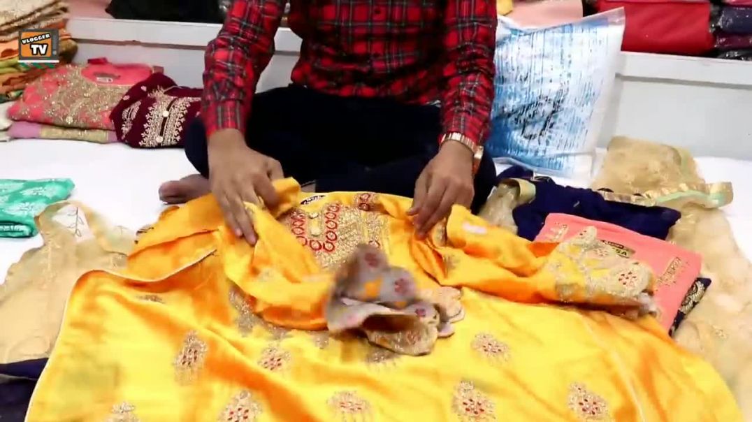 ⁣200₹ से बुटीक सूट, गरारा शरारा इस रेट में सूट देने का दम किसी में नहीं। रमजान स्पेशल सूट
