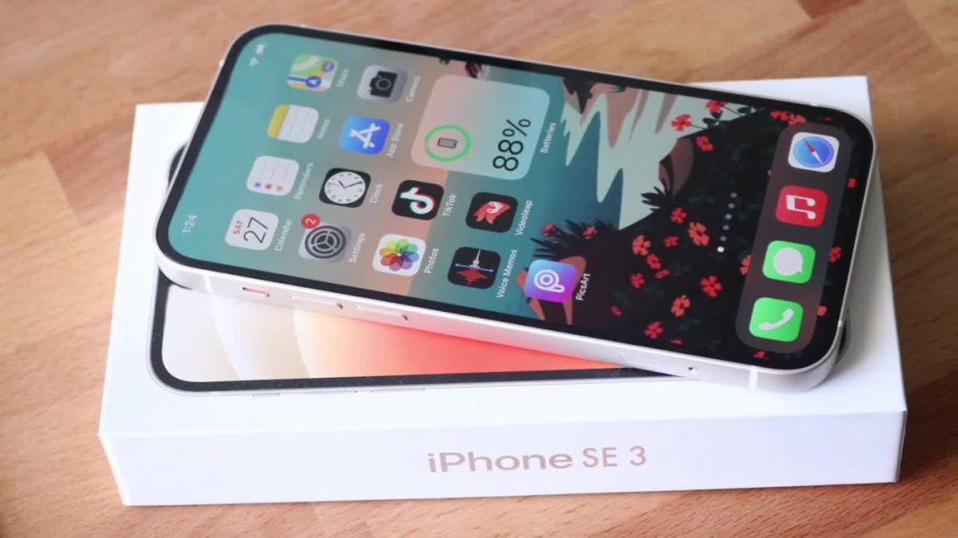 ⁣iPhone SE (2022)_ THIS IS INTERESTING!