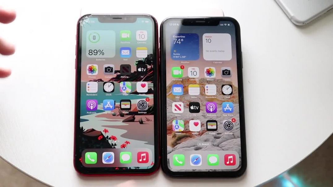 iOS 16 Vs iOS 15 On iPhone XR! (Comparison)