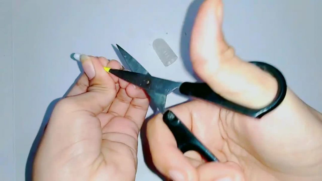 ⁣DIY Lip Gloss container with lip gloss_How to Make capsule Lip gloss container at Home