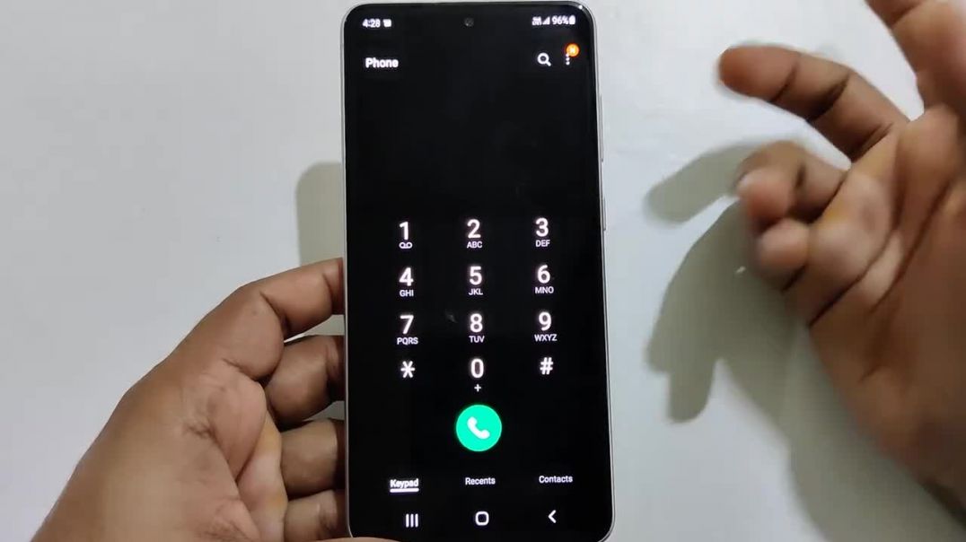 ⁣Galaxy S21 FE 5G 2 Dots In Display_🤔 _ Galaxy S21 FE 5G In Display