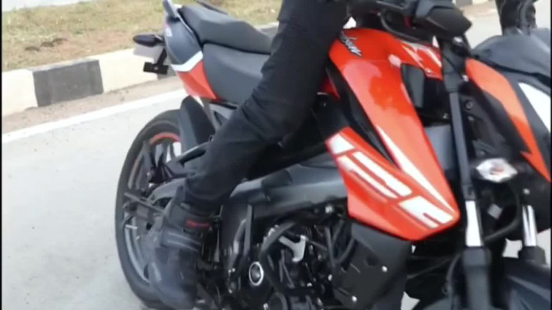 Bajaj Pulsar NS125 Vs TVS Raider 125 Detailed Comparison Best 125cc Bike !!
